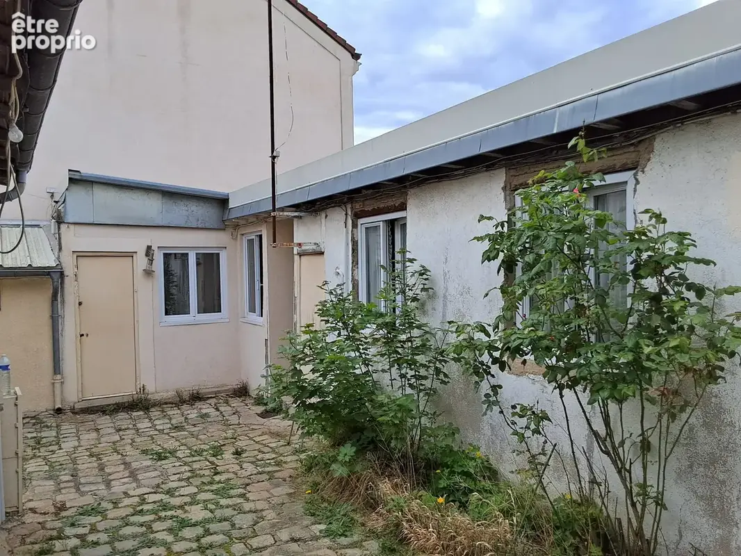 Appartement 250 m² à vendre à Rueil-Malmaison (92500) - photo 3