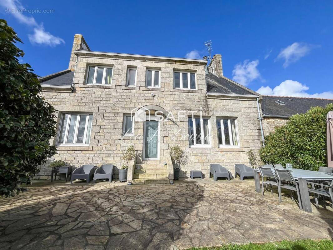 Photo 1 - Maison à ERGUE-GABERIC