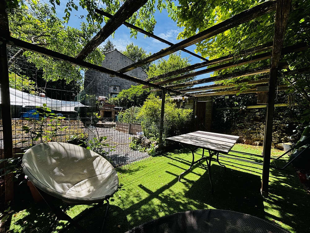 Maison en pierre 2 pièces 52m2 avec jardin - photo 3