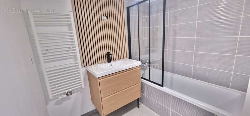 Appartement 80 m² à Istres  - photo 11