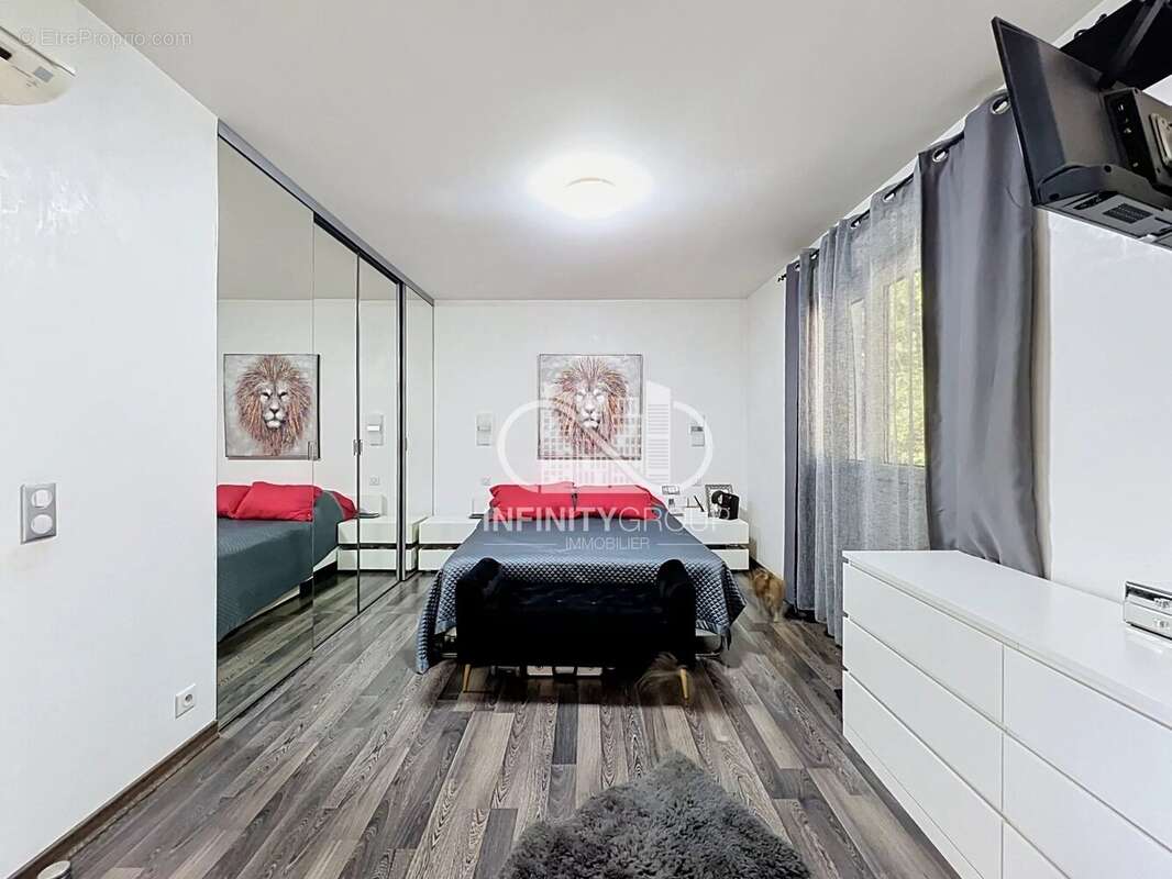 Villa familiale 4 pièces avec grande terrasse de 74 m², garage, cave et dépendances à Antibes - photo 7
