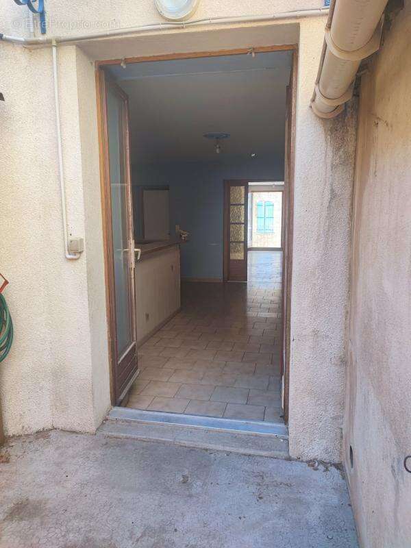 GRAND DUPLEX T4 avec cour intérieure BAGNOLS-SUR-CEZE 30200 - photo 9
