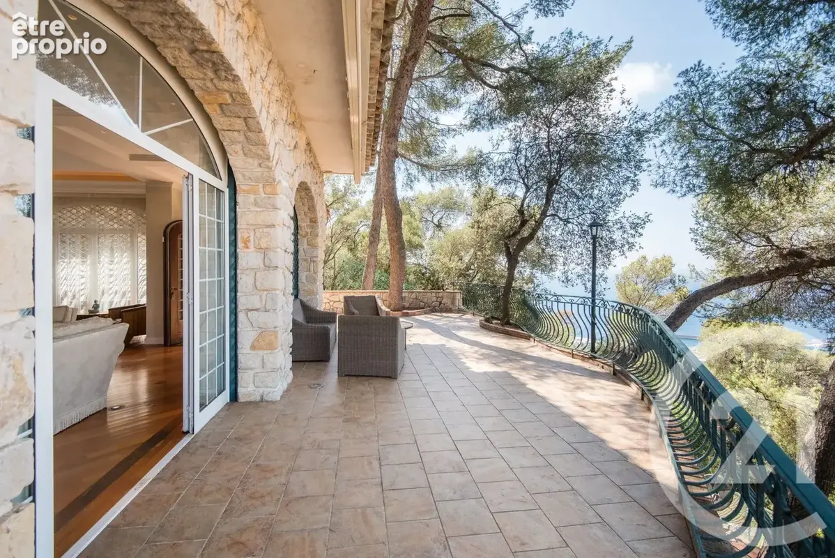 Maison 8 pièces 287 m² à vendre à Nice (06300) - photo 2