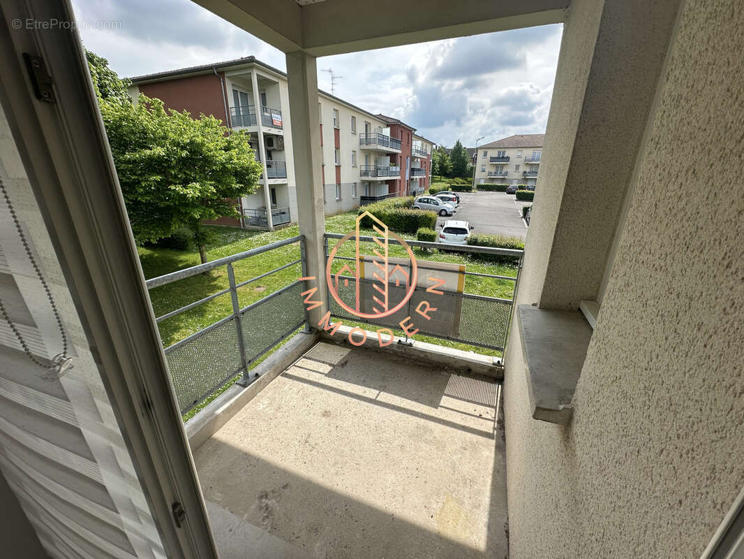 Appartement à AVION
