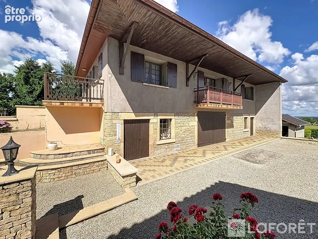 Maison de caractère avec dépendance et fort potentiel -four (38080) - photo 11