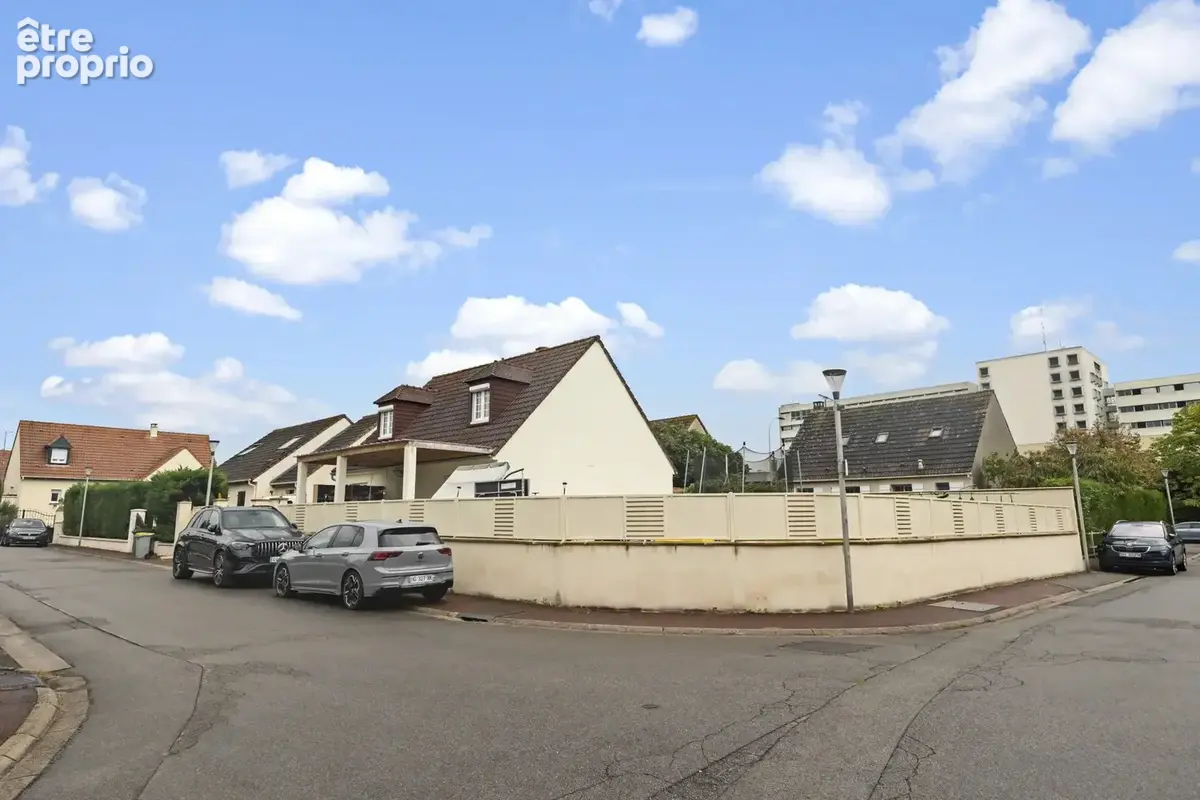 Maison 8 pièces 175 m² à vendre à Creil (60100) - photo 2