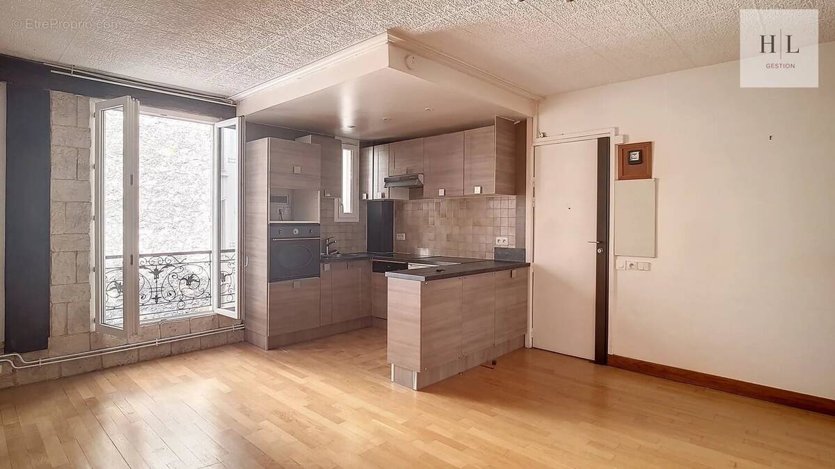 Appartement à PARIS-15E
