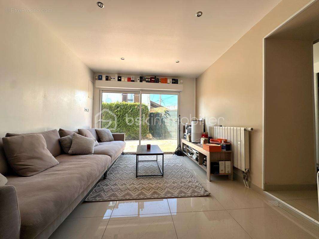 Saint-Ouen-l’Aumône – Maison de maître 150 m², jardin plein sud avec terrain divisible et constructible - photo 11