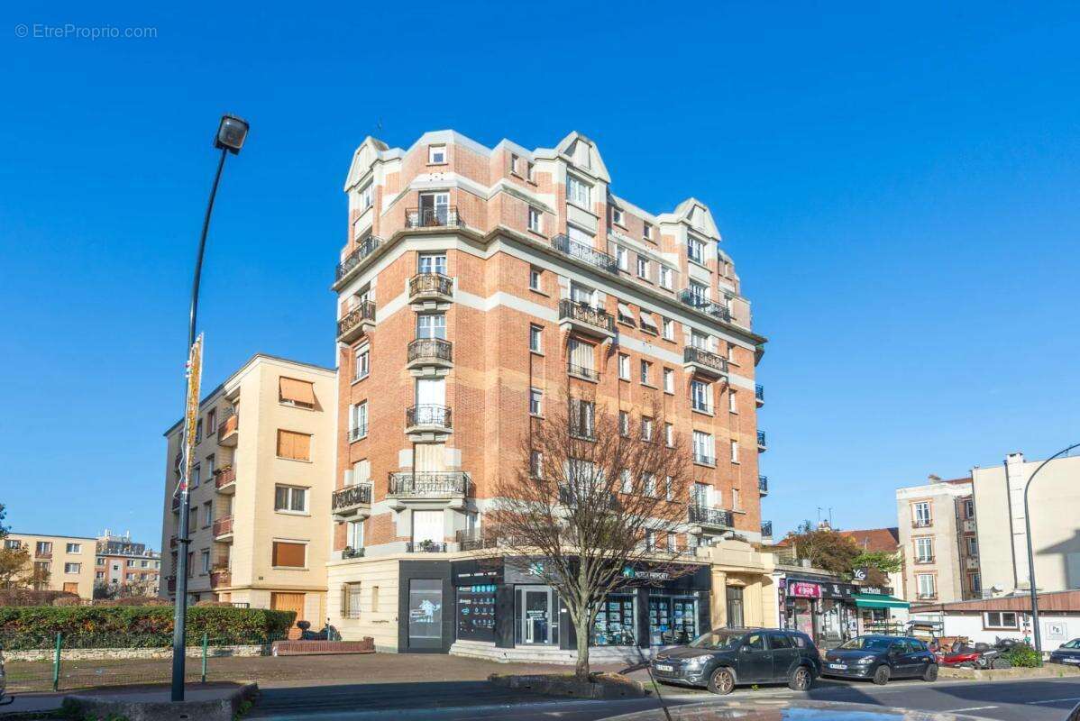 Appartement à COLOMBES