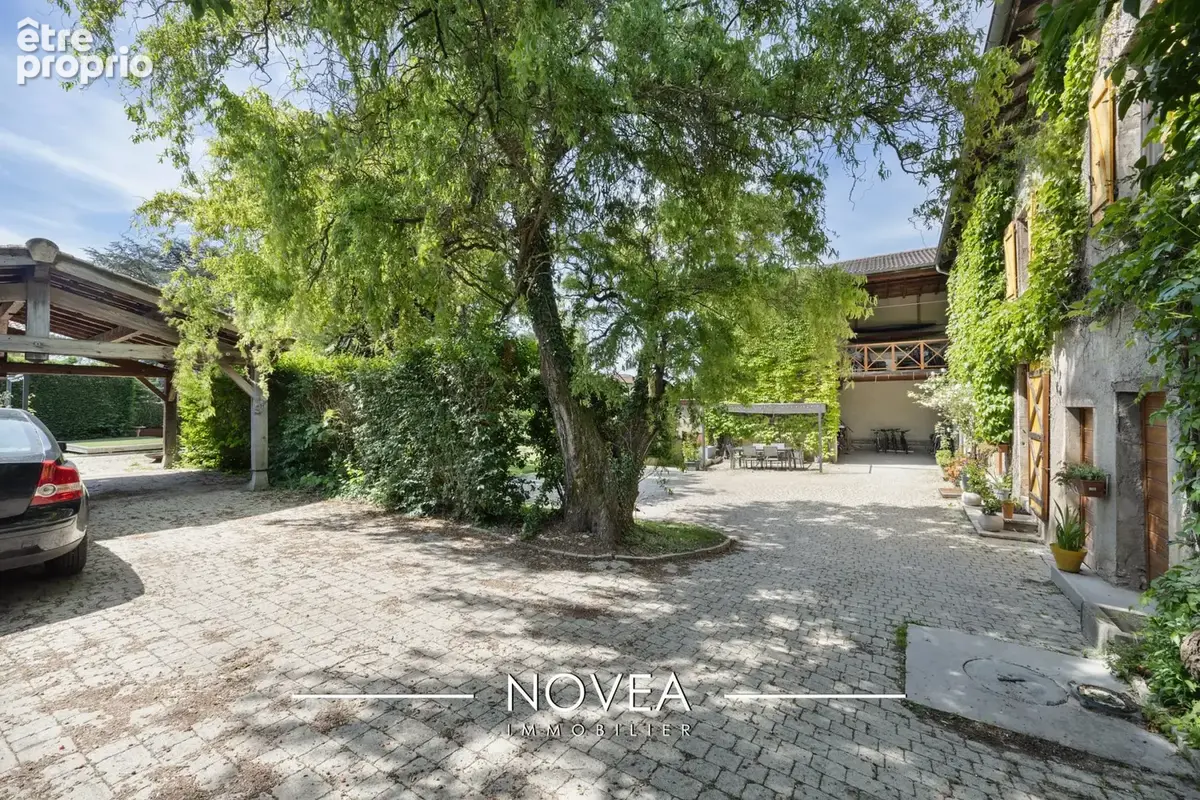 Maison 9 pièces 225 m² à vendre à Miserieux (01600) - photo 3