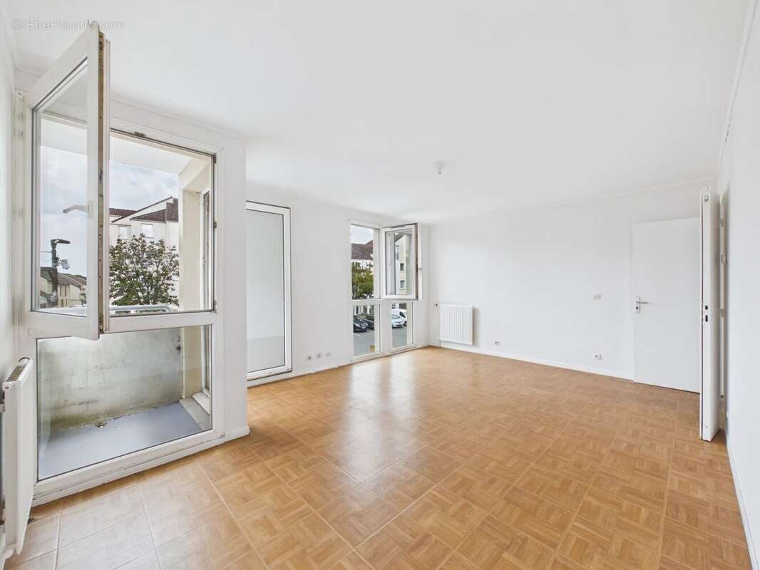  Appartement 2 pièces de 51,53 m² avec deux balcons – Achères (78260) - photo 2