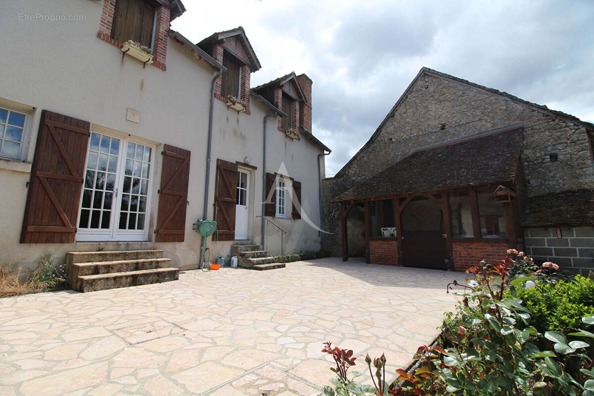 Maison à HUISSEAU-SUR-COSSON