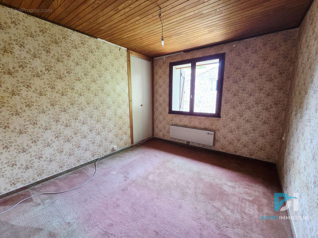 Villa avec garage et remise - photo 14
