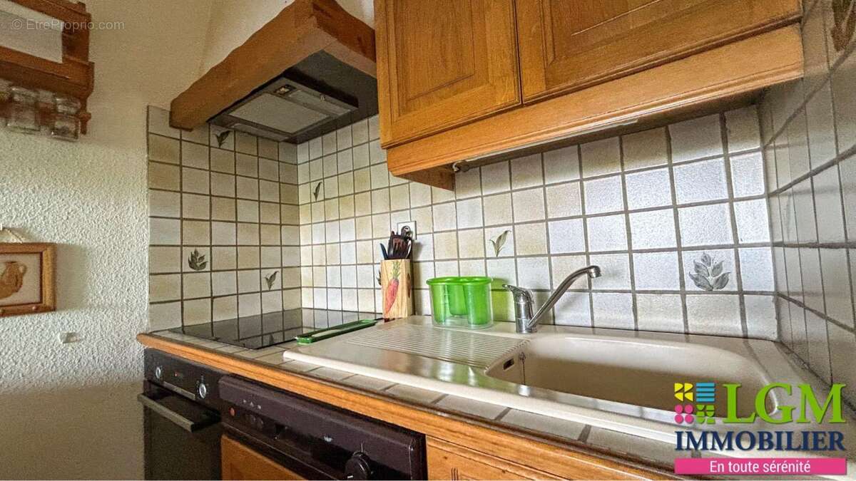 Appartement t2 de 50m² en rez de jardin piscine et garage - photo 5