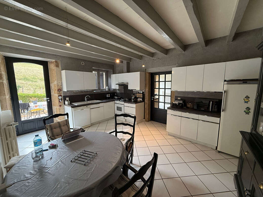 Ensemble immobilier de caractère 288 m² - photo 5