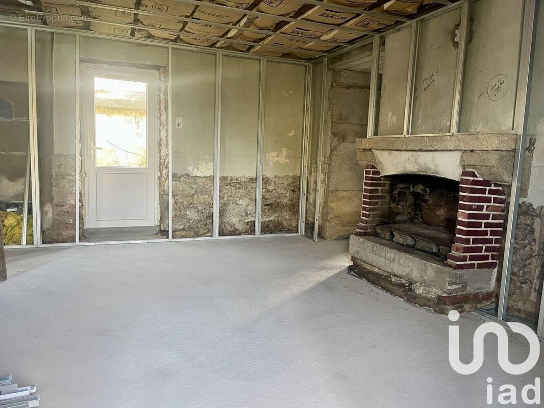 Photo 1 - Maison à SAINT-ETIENNE-DE-MONTLUC