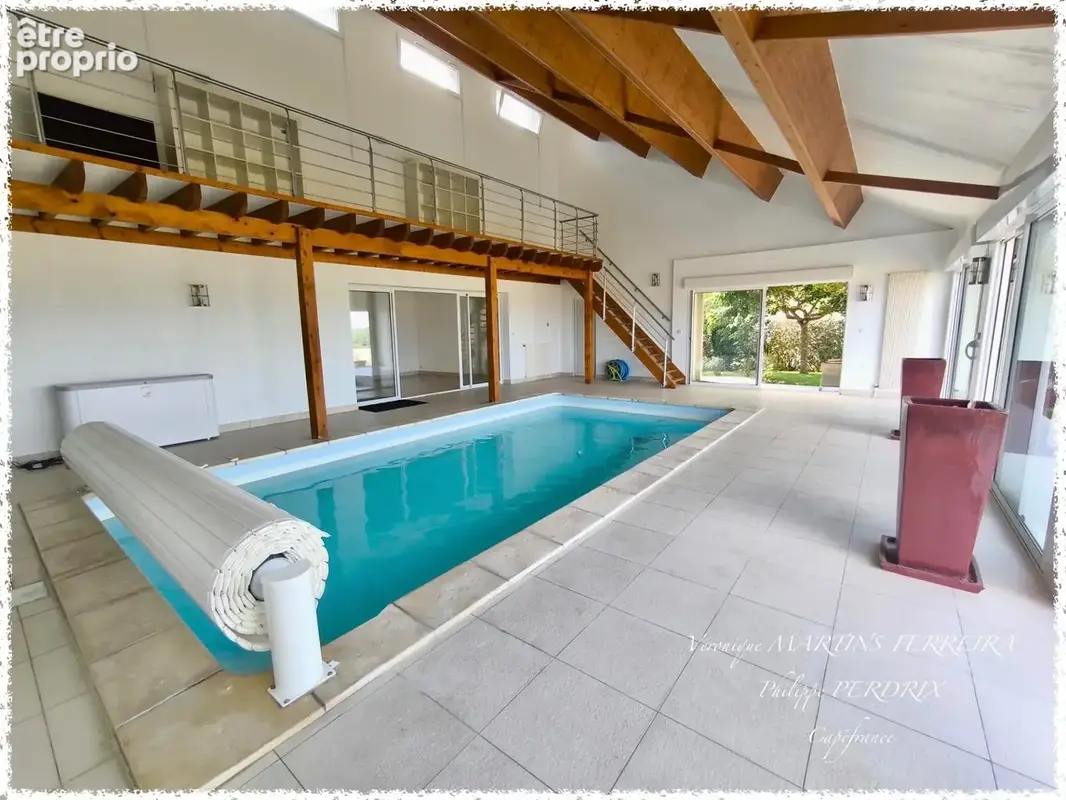 Maison spacieuse avec piscine intérieure et très belles prestations - photo 5