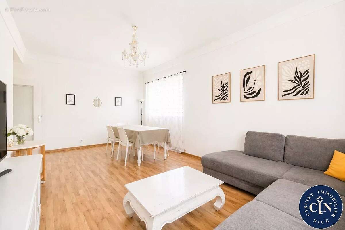 Appartement 82 m² à Nice  - photo 2