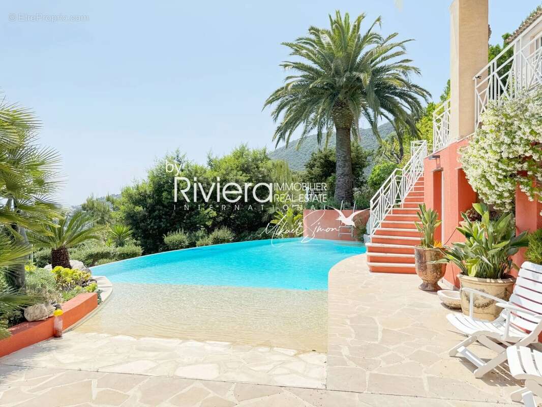 Maison à CAVALAIRE-SUR-MER