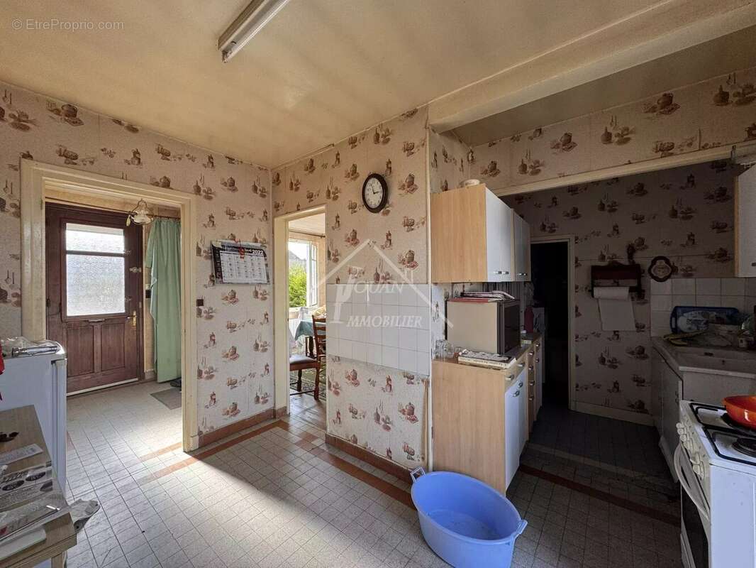 Maison à DOMPIERRE-SUR-BESBRE