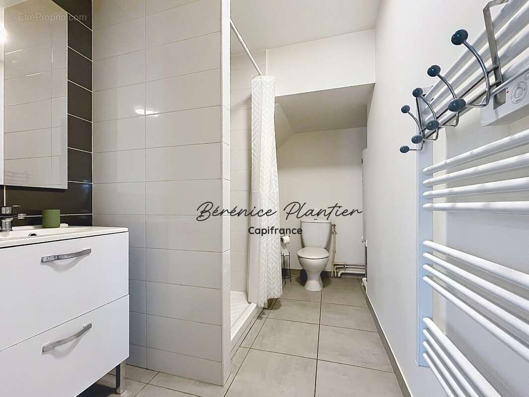 Appartement rénové avec deux espaces de vie indépendants - photo 5