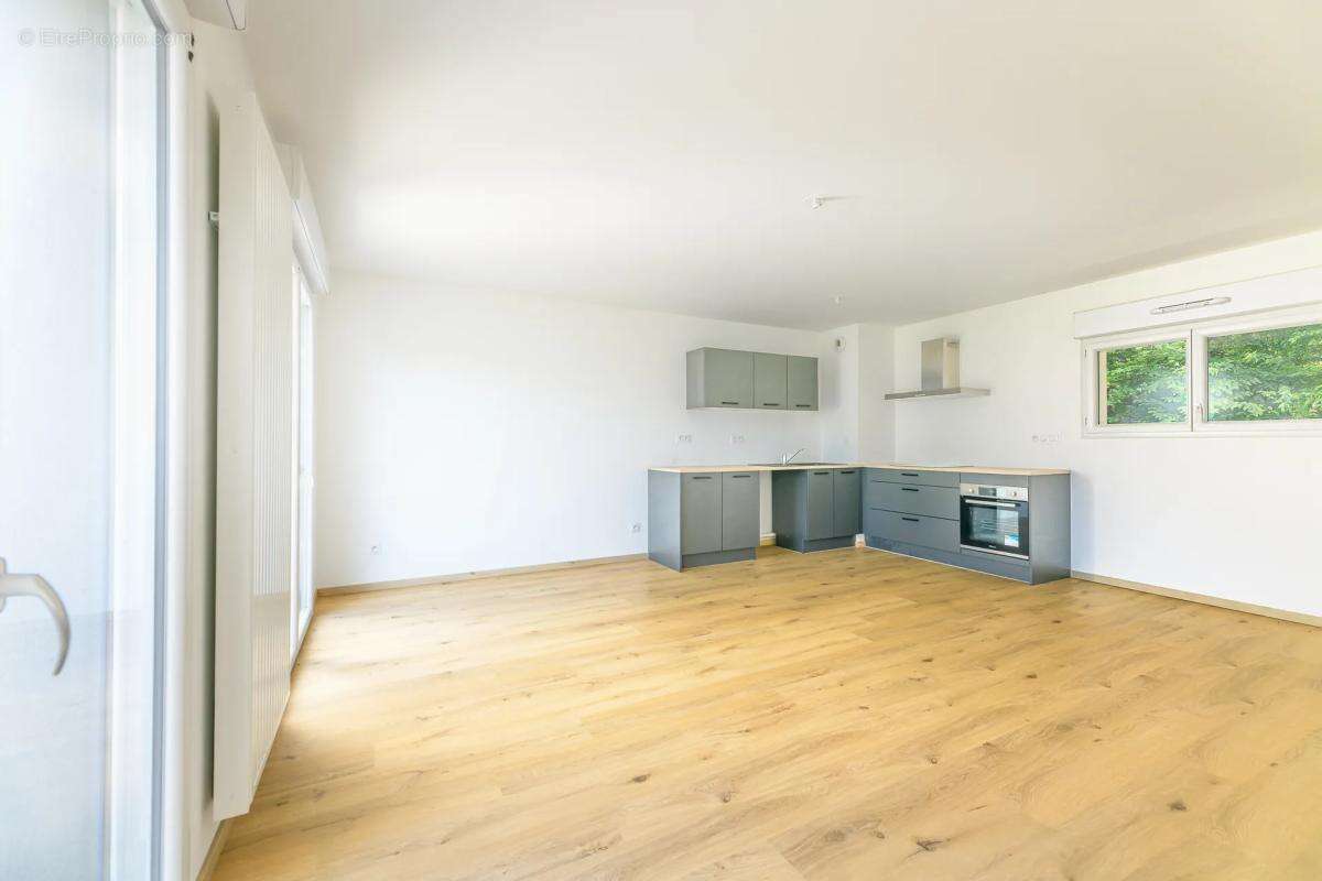 Appartement à CHAMBRAY-LES-TOURS