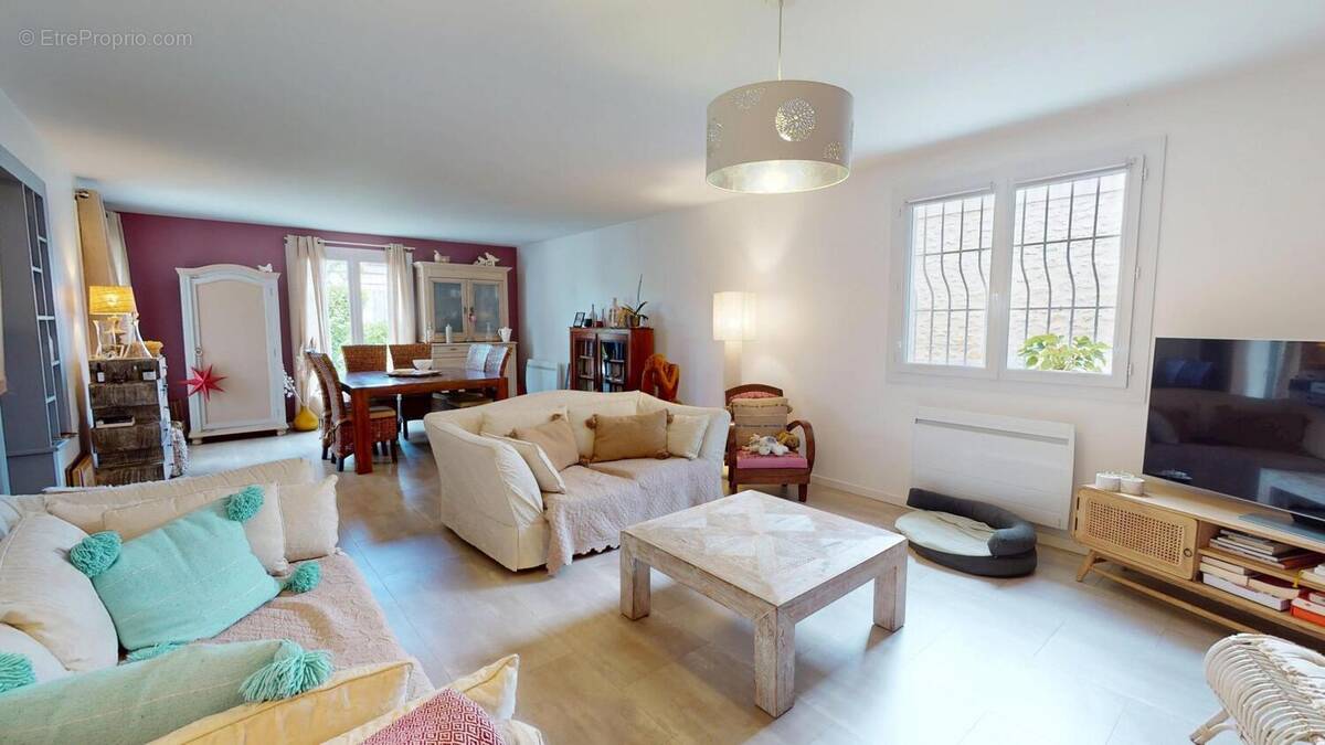 Photo 1 - Maison à COGNAC