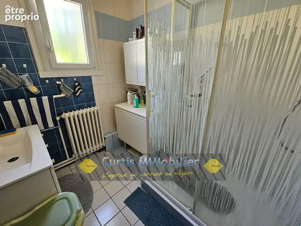 Maison 193 m² à Saint-Just-Malmont  - photo 6