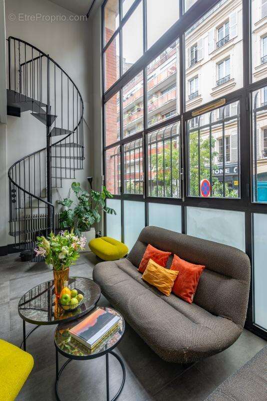 Appartement à PARIS-9E