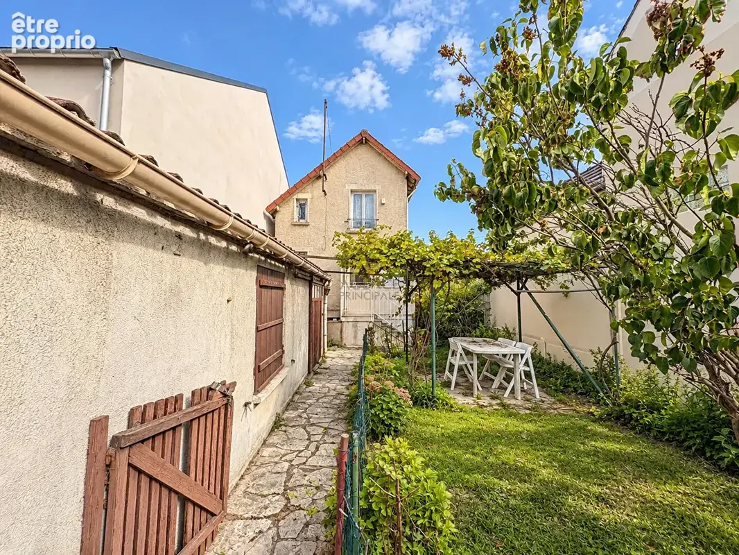 Pavillon - 53 m² avec travaux - photo 1