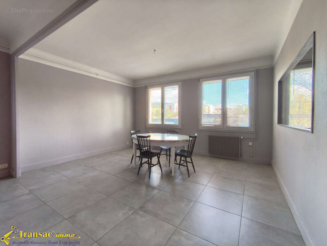Appartement à THIERS