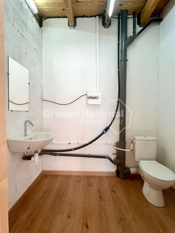 T2 + 1 Local commercial + 1 grand Garage - photo 12