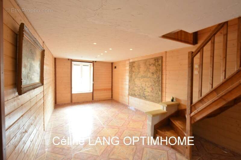 Maison à FRANCHEVAL