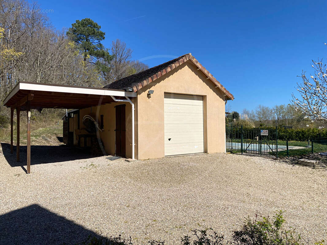 Maison à MONBAZILLAC