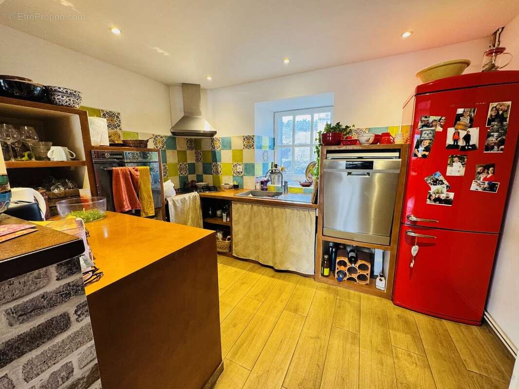 Maison à SAINT-CHRISTOPHE-D'ALLIER