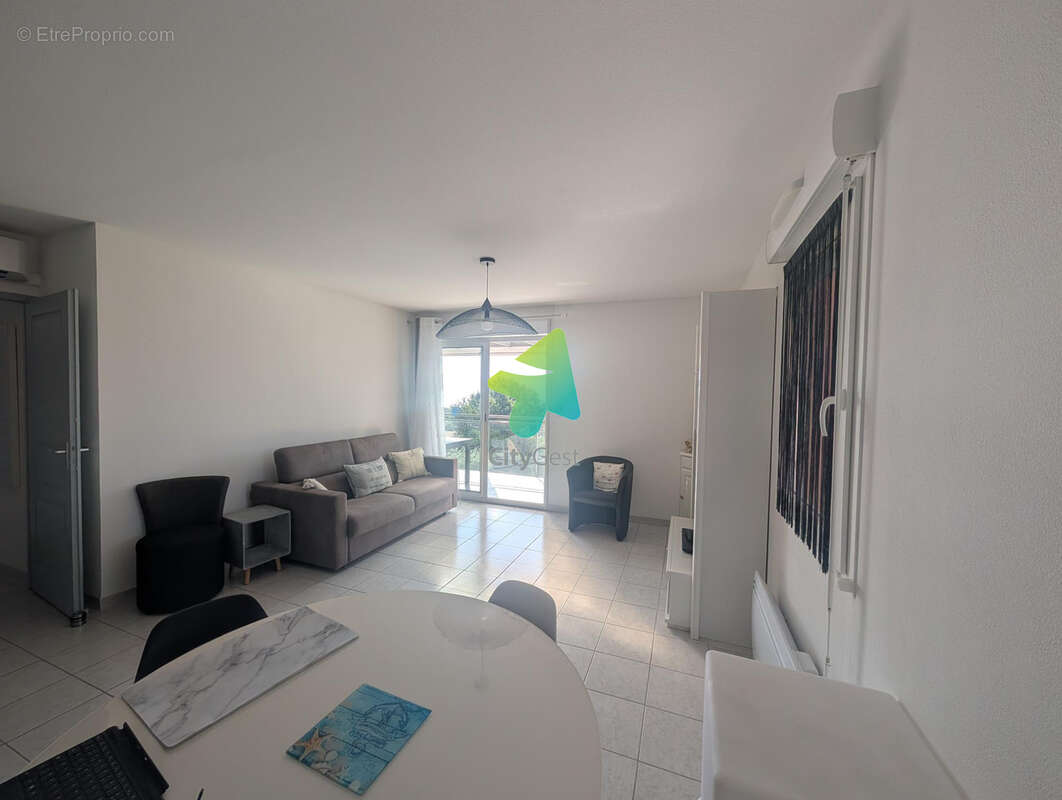 Appartement à FLEURY