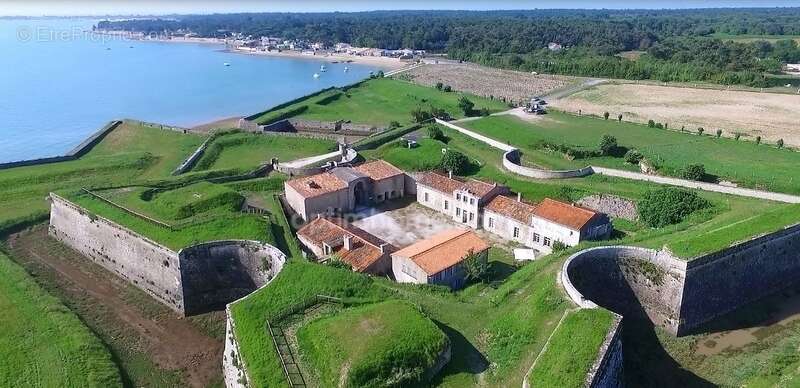Appartement à LA FLOTTE