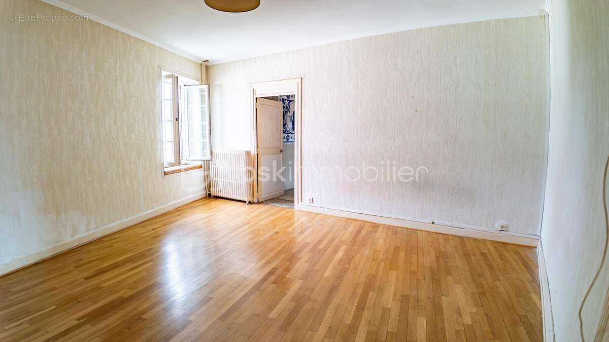 Surprenante maison de caractère à rafraîchir pour un projet familial ou professionnel - photo 19
