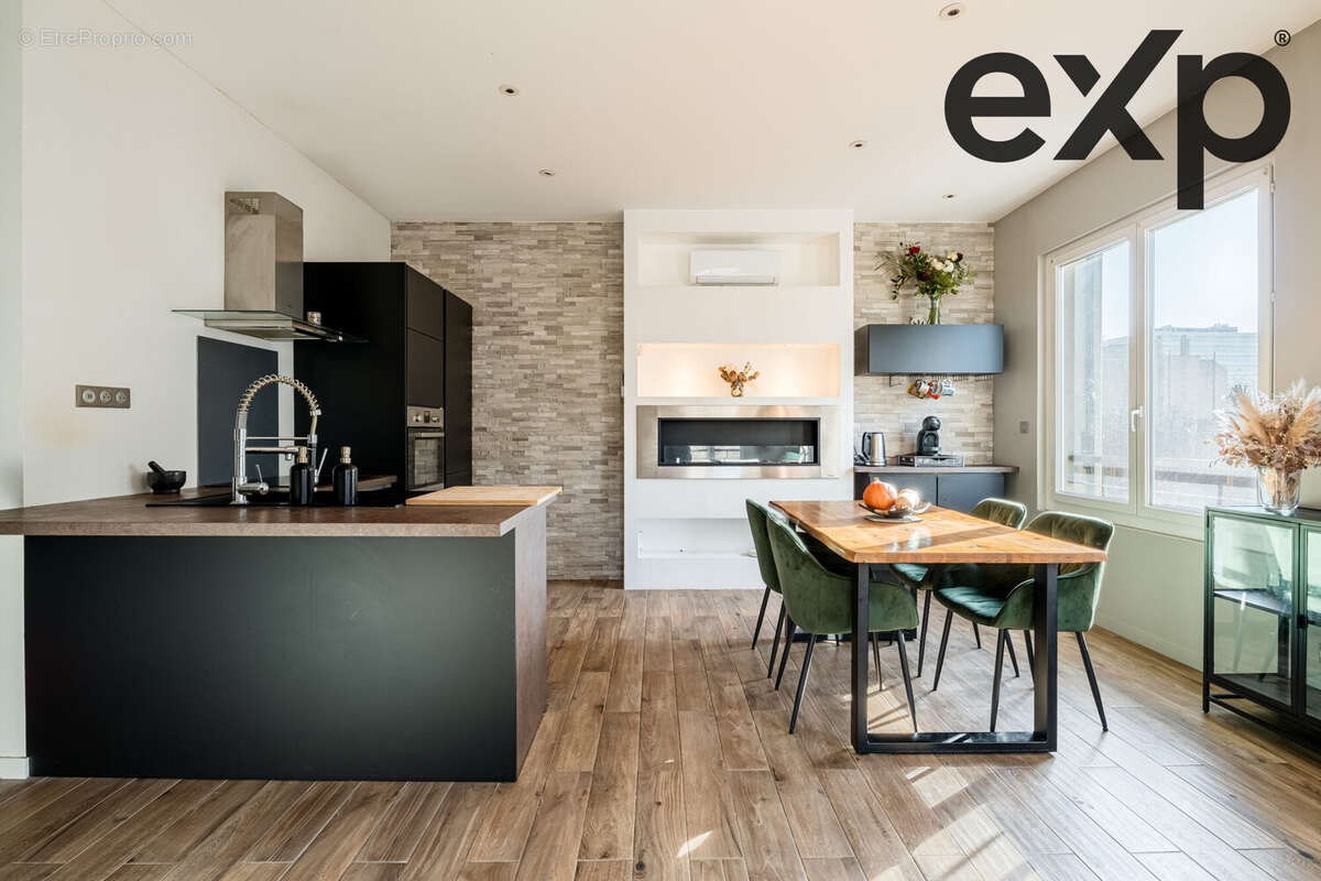 Appartement à MARSEILLE-4E