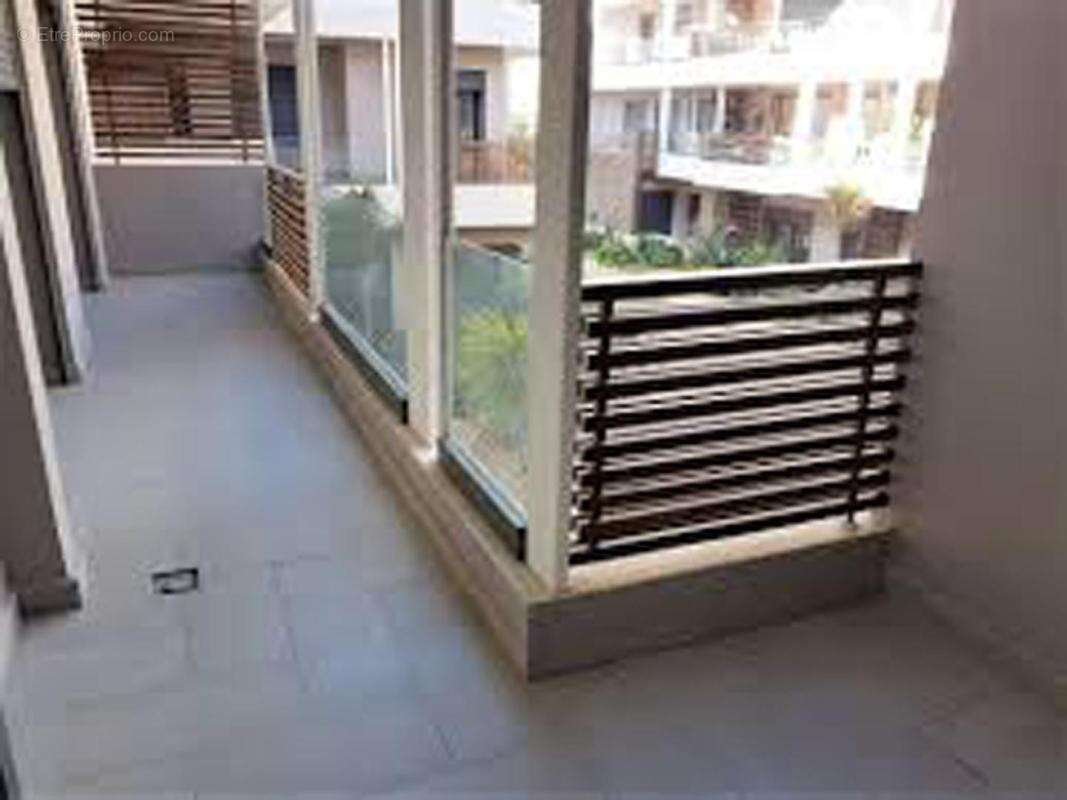 Appartement à LE BLANC-MESNIL