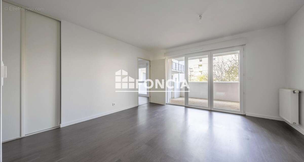 Appartement T2 lumineux avec terrasse et parking sécurisé - photo 4