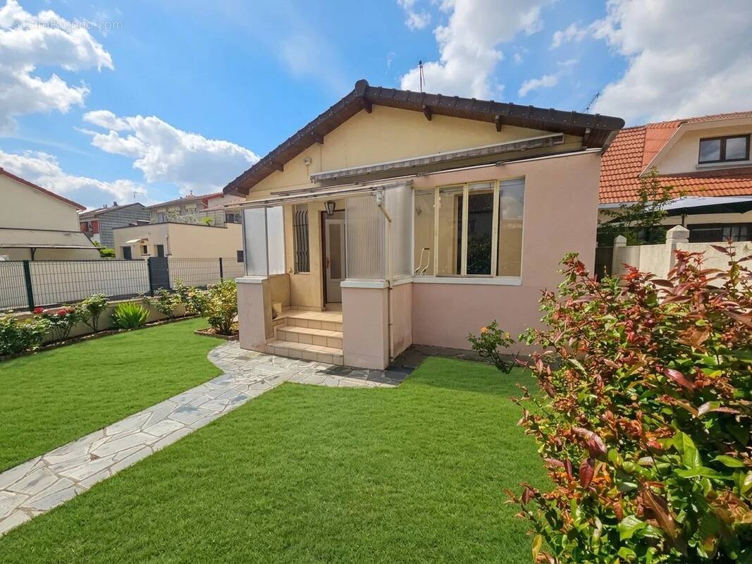 Maison à MONTREUIL