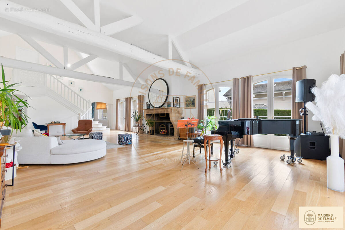 Maison à NOISY-LE-ROI