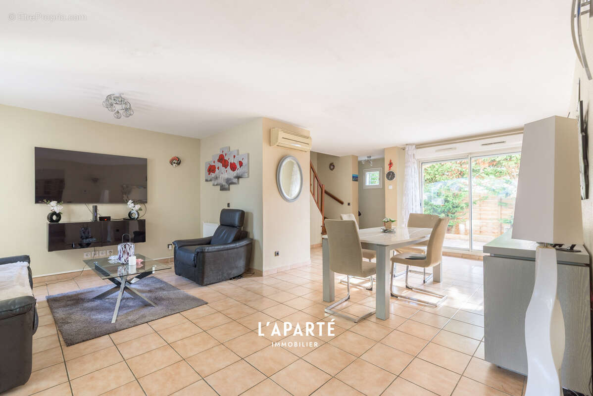 Maison  4 pièces de 90.13 m2 CALME ABSOLU - photo 2