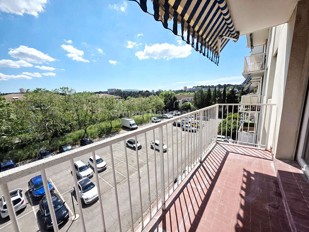Appartement à MARSEILLE-13E