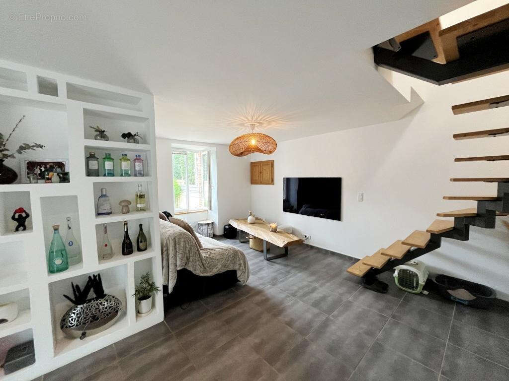 Coup de cœur : Fermette rénovée avec charme et modernité à 10 min de Sens - photo 8