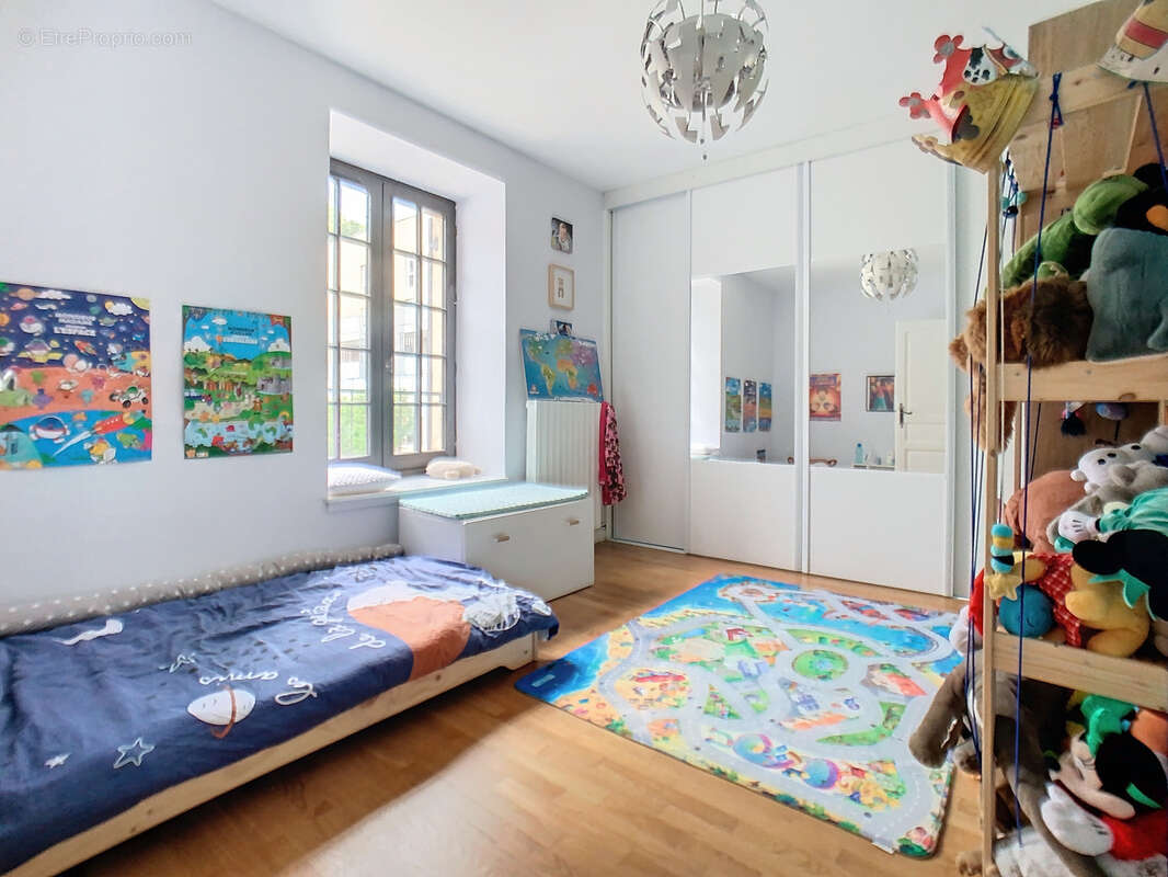 Maison à CHASSE-SUR-RHONE