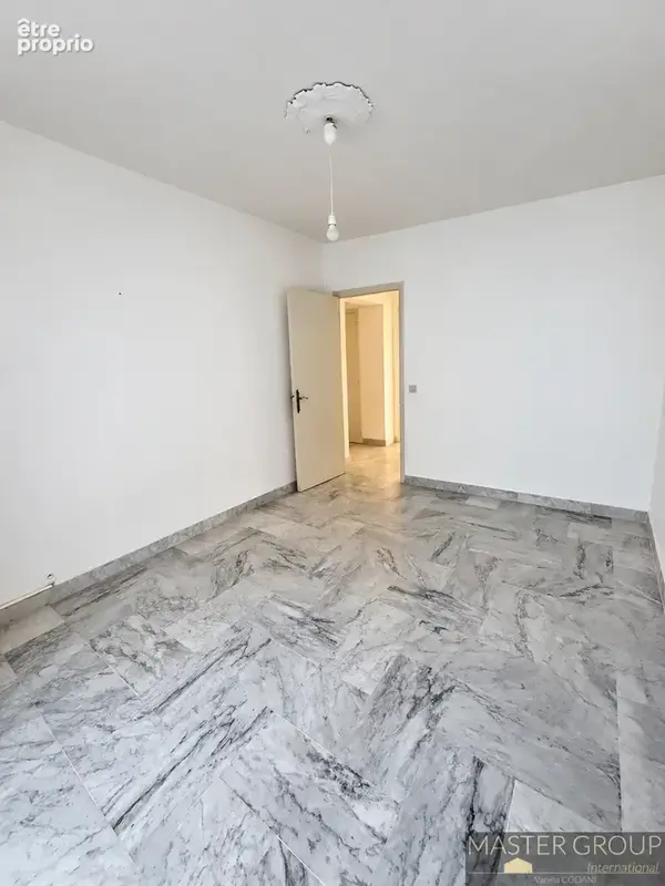Appartement de type T3 avec terrasse, loggia, cave et garage en option   Parc Berthault, Ajaccio - photo 13