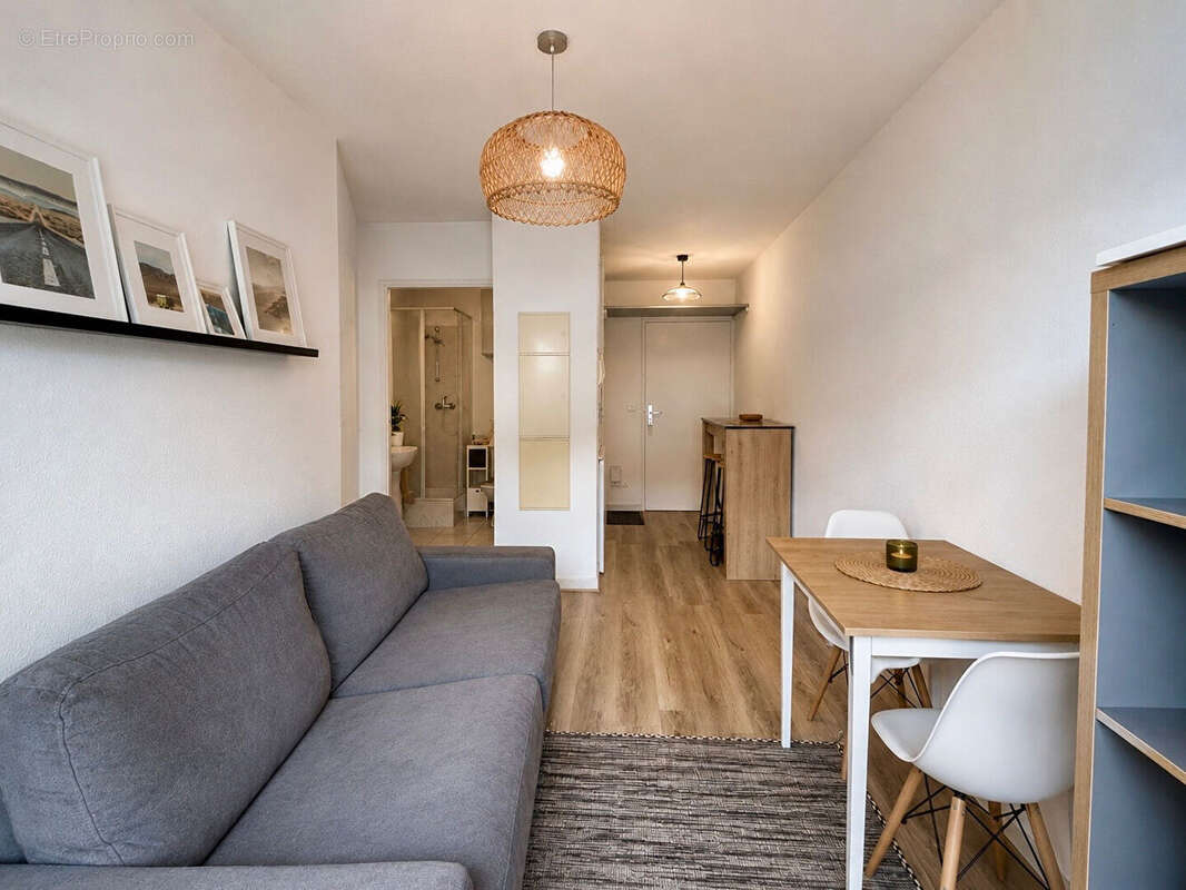 Appartement à SAINT-MARTIN-D'HERES