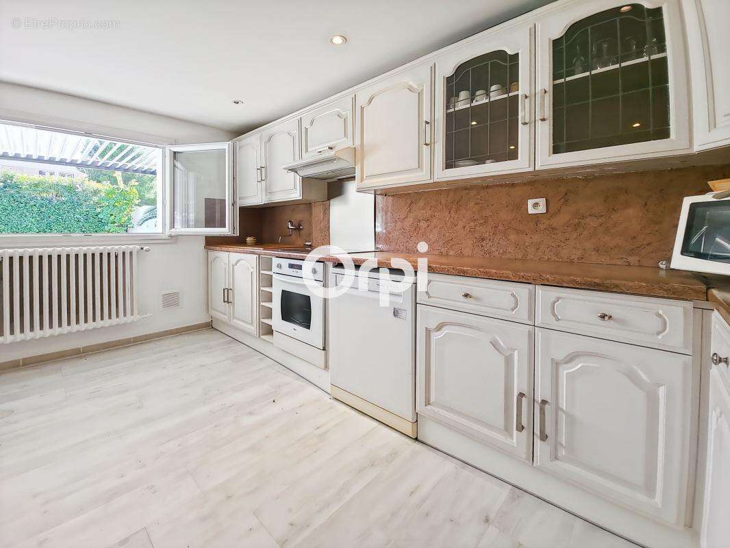 Maison à CARNOUX-EN-PROVENCE